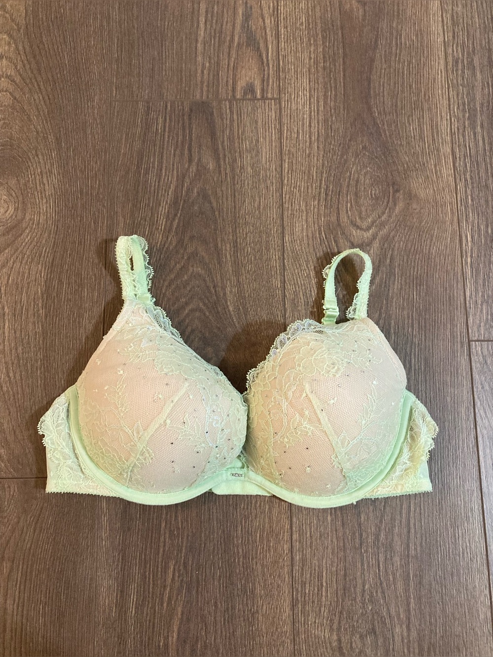 Victoria's Secret Push Up Green Lace Bling Bra Size 36D